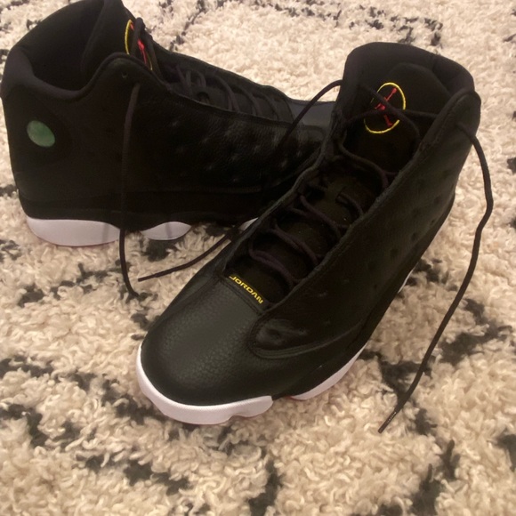 Jordan 13 RETRO Playoffs - Picture 2 of 2